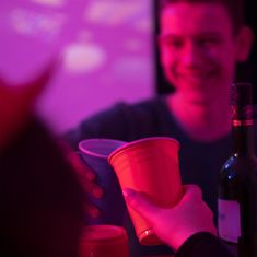 UNBRANDED Beer Pong skodelica z žogicami 