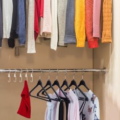 UNBRANDED set 5 kavljev za obešanje oblačil 