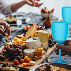 UNBRANDED Set 12 turkiznih plastičnih kozarcev za vino 