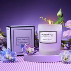 Darilni komplet za ženske, darilna košara, sivkin komplet, sveča, voščilnica | WOMGIFTPURPLE