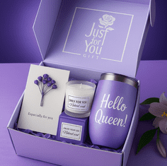 Darilni komplet za ženske, darilna košara, sivkin komplet, sveča, voščilnica | WOMGIFTPURPLE