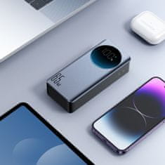 Joyroom Digitalni powerbank 30000 mAH 65 W 3 A USB USB-C črn