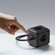 Ugreen Polnilnik z napajalno letvijo AC 240V GaN 2x USB-C 2x USB-A 3x AC 240V - črn