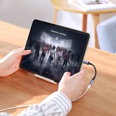 Ugreen Adapter za slušalke mini jack 3,5 mm (ženski) – USB-C (moški) 10 cm – siv