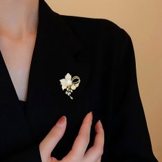 Troli Bleščeča cvetlična broška z umetnim biserom Zlata
