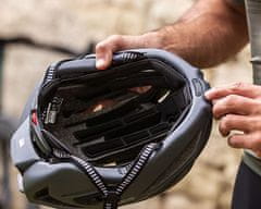 Sena R2 EVO Smart Helmet pametna kolesarska čelada, Mesh Intercom, Mat črna, S