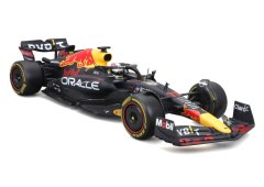 BBurago 1:24 Formula F1 Oracle Red Bull Racing RB18(2022) št. 11 Sergio Pérez z voznikom