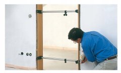 shumee Distančnik za vratno montažo, distančnik za okvir 56-101 cm PRO FACHMAYER MAX