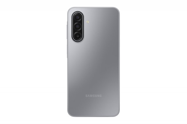 Trojni sistem kamer s 50 MP glavno kamero