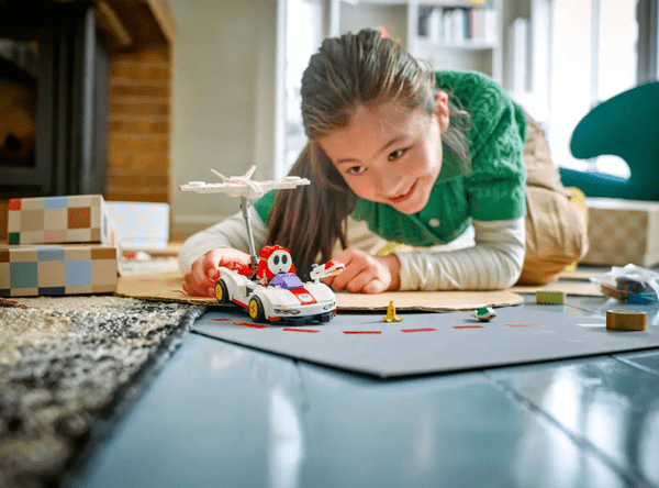  Lego 72045 Mario Kart™ – Shy Guy & P-Wing