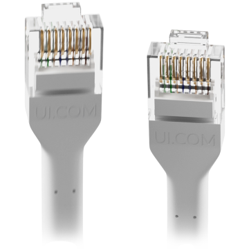 shumee UBIQUITI UniFi Cat. 6 Ethernet patch kabel, 0,3 m, kotni z zaprtim RJ45 pokrovom