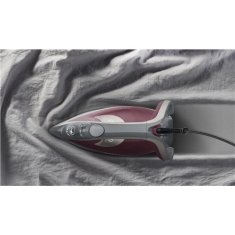 shumee TEFAL | FV6870E0 | Parni likalnik | 2800 W | Prostornina rezervoarja za vodo 270 ml | Neprekinjena para 40 g/min | Rdeča/siva