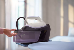 shumee Philips | Parni generator | PSG6024/30 | 2400 W | 1,8 l | Samodejni izklop | Funkcija navpičnega izpusta pare | Funkcija čiščenja vodnega kamna | Vijolična