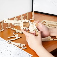 Robotime 3D lesena mehanska sestavljanka Revolver Corsac