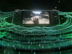 Razer Igralna tablica Edge in kontroler Kishi V2 Pro