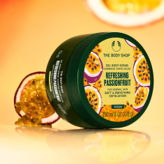 The Body Shop Passionfruit piling za telo 250 ml