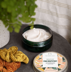 The Body Shop Roza grenivka hranljivo maslo za telo 200 ml