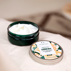The Body Shop Maslo za telo Mandljevo mleko 200 ml