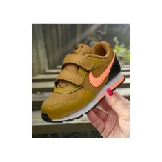 Nike Čevlji 35 EU MD Runner 2 Psv