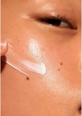 The Body Shop Krema za obraz z zaščito SPF 50 PA+++ Skin Defence 60 ml