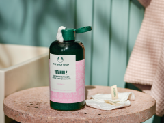 The Body Shop Losjon za čiščenje kože z vitaminom E 250 ml