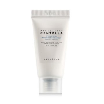 Skin1004 Hyalu-Cica Water-Fit Sun Serum zaščita pred soncem za obraz za vse tipe kože 15 ml za ženske