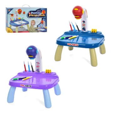 Denis Miza s projektorjem za risanje, 2s