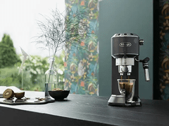 De'Longhi Kavni aparat EC685.BK Dedica Style