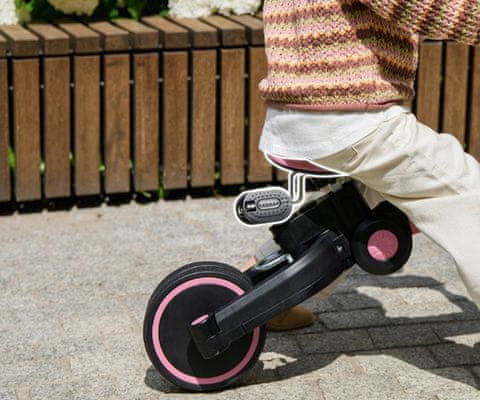 Držala za pedala na poganjalčku