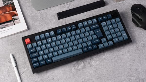 Hitra povezljivost in QMK prilagodljivost