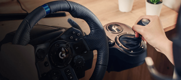 Upravljalne tipke na volanu