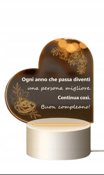 Nikcorp LED nočna lučka z italijanskimi napisi, akrilni okras za rojstni dan, USB napajanje, topla svetloba, 11x19 cm