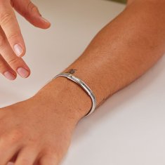 Brosway Brezčasna jeklena zapestnica za moške Riptide BTD057