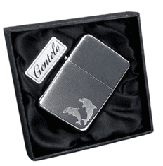 shumee Bencinski vžigalnik Gentelo z gravuro delfina, kovinski