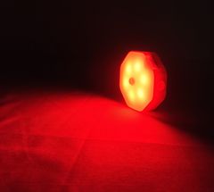 LuDream Solis - Red nočna lučka brez modre komponente s senzorjem gibanja