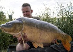 shumee Beljakovinske kroglice Euro Boilies 22 mm/1 kg jagoda