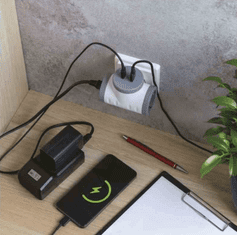 Emos P0077PD razdelilec 2×, 1×USB-A+1×USB-C, belo-sivo