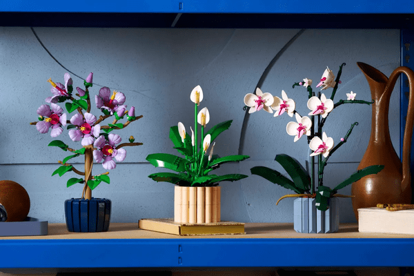 Razstavljen LEGO Spatifil kot dekoracija