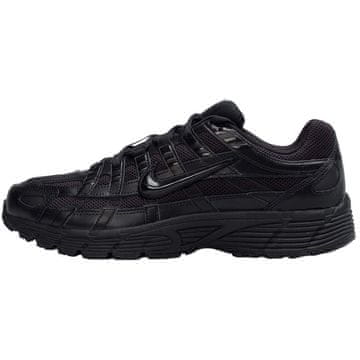 Nike Čevlji črna P6000
