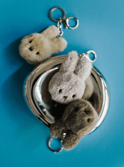 Bon Ton Toys Miffy ECO Fuzzy obesek za ključe, 8 cm, bež (1082)