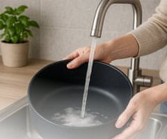 Alpina komplet za fondue, 2,3 L, 6 vilic, nerjaveče jeklo, 800 W, črn