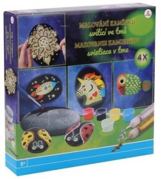 Slikanje na svetlečih se kamenčkih v temi