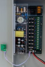 XtendLan napajalnik 12-13V DC, nastavljiv, 9 priključkov, skupaj 8A, 96W, z varovalkami, škatla z varovalkami, rezervna baterija