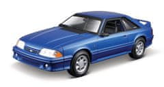 Maisto - 1993 Ford Mustang SVT Cobra, kovinsko modra barva, montažna linija, 1:24