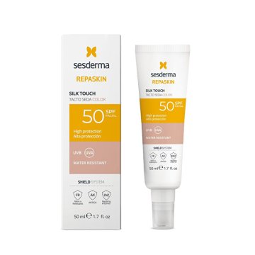 Obarvana krema za sončenje za obraz SPF 50 Repaskin Silk Touch Color (obarvana krema za sončenje za obraz) 50 ml