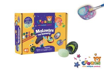 Slikanje na svetleče se kamne/kamenčke s čopiči, ustvarjenimi z dodatki