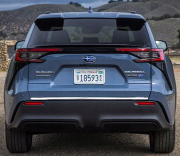 shumee SUBARU Solterra - KROMIRANA OBLOGA ZA POKROV MOTORJA