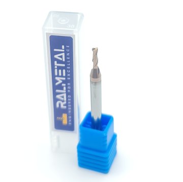 shumee Rezkar iz karbidne trdine 1,5 x 4 x 50 2F 2 utora 55 HRC