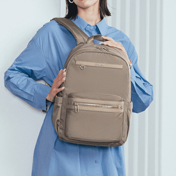 shumee Bež mestni nahrbtnik za ženske, 14,3 l, za 13-palčni prenosnik, vodoodporen in eleganten. CHANTRIA CB649kaki.