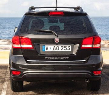 shumee Fiat FREEMONT JC, JF KROMIRANI LETOVI Kromirana zaščita prtljažnika